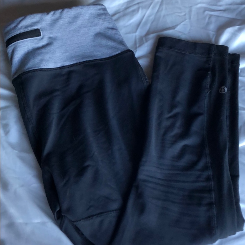 Lululemon black leggings